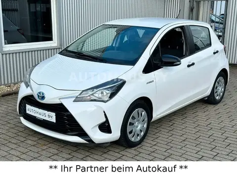 Used TOYOTA YARIS Hybrid 2018 Ad 