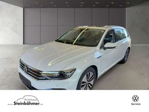 Used VOLKSWAGEN PASSAT Hybrid 2020 Ad 