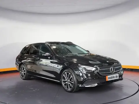 Annonce MERCEDES-BENZ CLASSE E Diesel 2022 d'occasion 