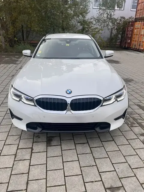 Used BMW SERIE 3 Hybrid 2022 Ad 