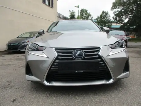 Used LEXUS IS Hybrid 2020 Ad 