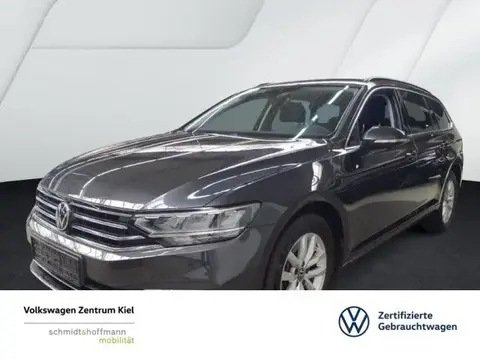 Used VOLKSWAGEN PASSAT Petrol 2024 Ad 