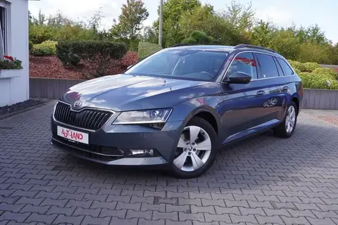 Used SKODA SUPERB Petrol 2018 Ad 