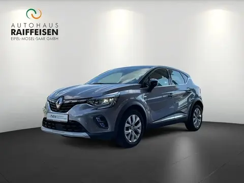 Used RENAULT CAPTUR Hybrid 2022 Ad 