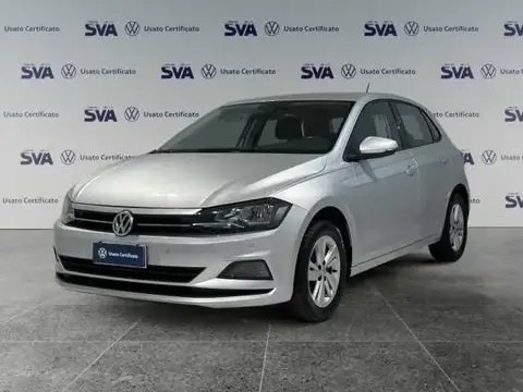 Used VOLKSWAGEN POLO  2017 Ad 