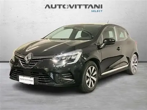 Used RENAULT CLIO Hybrid 2021 Ad 