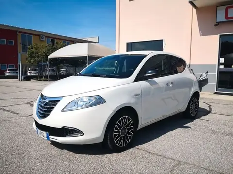 Annonce LANCIA YPSILON Essence 2015 d'occasion 