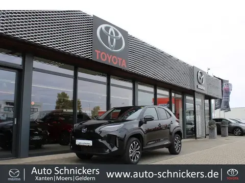 Used TOYOTA YARIS Hybrid 2023 Ad Germany