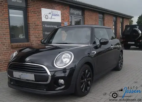 Annonce MINI ONE Essence 2018 d'occasion Allemagne