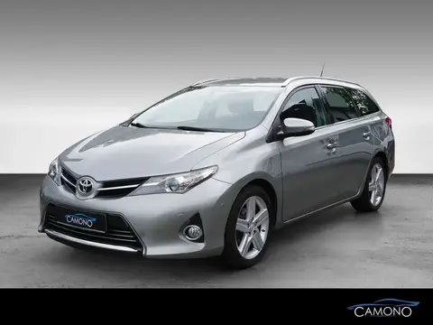 Used TOYOTA AURIS Petrol 2014 Ad 