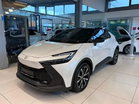 Used TOYOTA C-HR Hybrid 2023 Ad 