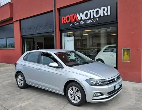 Used VOLKSWAGEN POLO  2018 Ad 