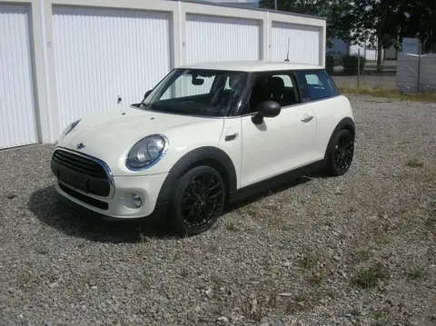 Annonce MINI ONE Diesel 2015 d'occasion Allemagne