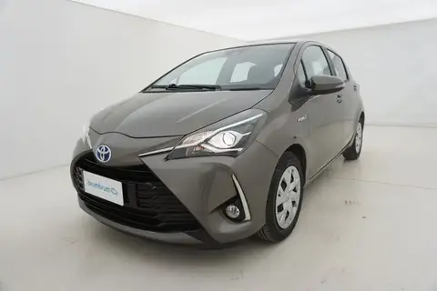 Used TOYOTA YARIS Hybrid 2019 Ad 