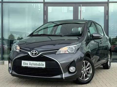 Annonce TOYOTA YARIS Essence 2016 d'occasion Allemagne