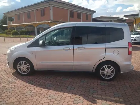 Used FORD TOURNEO Diesel 2017 Ad 