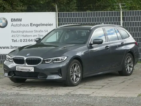 Used BMW SERIE 3 Petrol 2021 Ad 