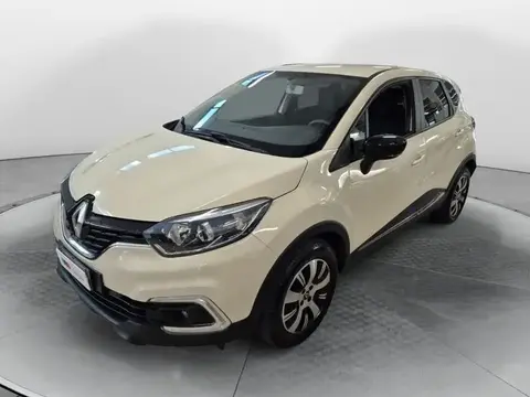 Used RENAULT CAPTUR Petrol 2018 Ad 