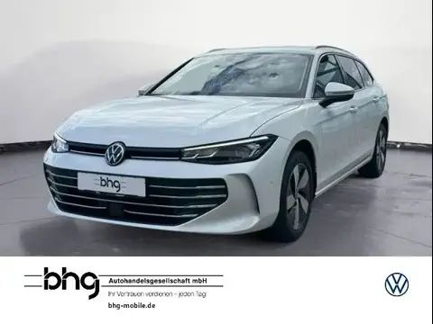 Used VOLKSWAGEN PASSAT Petrol 2024 Ad 