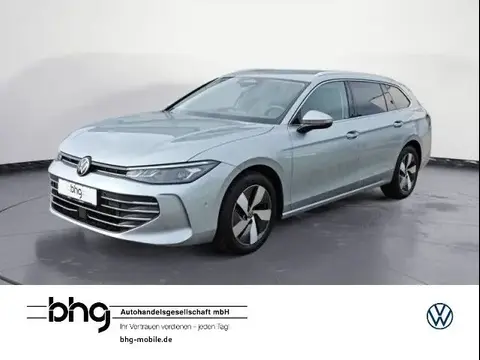 Used VOLKSWAGEN PASSAT Petrol 2024 Ad 