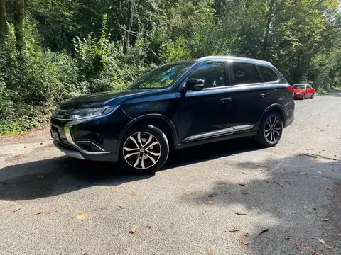 Used MITSUBISHI OUTLANDER Petrol 2016 Ad 