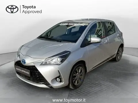 Used TOYOTA YARIS Hybrid 2018 Ad 