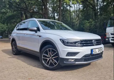 Used VOLKSWAGEN TIGUAN Petrol 2018 Ad 