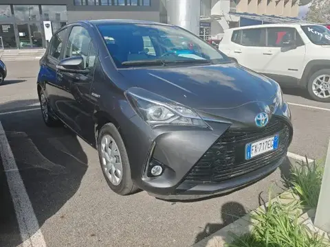 Used TOYOTA YARIS Hybrid 2019 Ad 