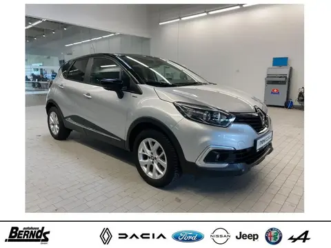 Used RENAULT CAPTUR Petrol 2020 Ad 