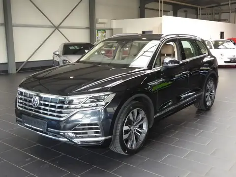 Used VOLKSWAGEN TOUAREG Diesel 2019 Ad 