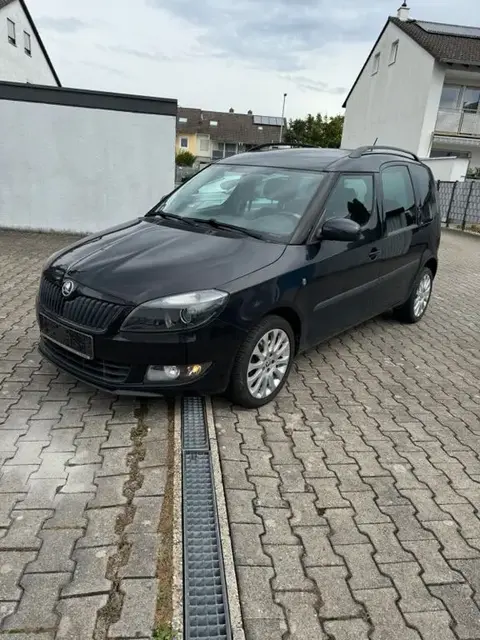 Used SKODA ROOMSTER Petrol 2015 Ad 