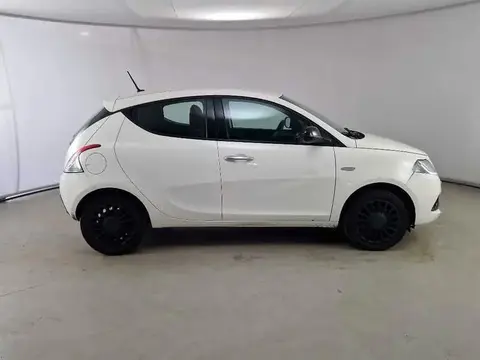 Used LANCIA YPSILON Hybrid 2022 Ad 