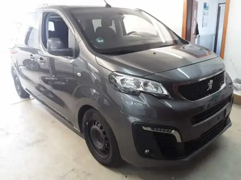 Used PEUGEOT TRAVELLER Diesel 2019 Ad 