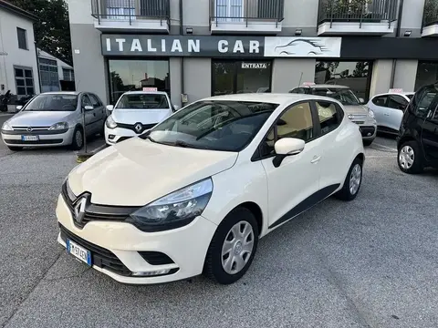 Used RENAULT CLIO Petrol 2017 Ad 