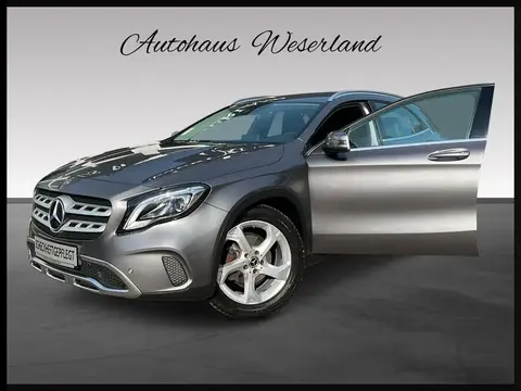 Used MERCEDES-BENZ CLASSE GLA Petrol 2017 Ad 