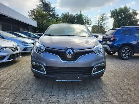 Used RENAULT CAPTUR Petrol 2016 Ad 