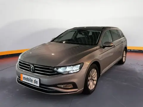 Used VOLKSWAGEN PASSAT Petrol 2023 Ad 