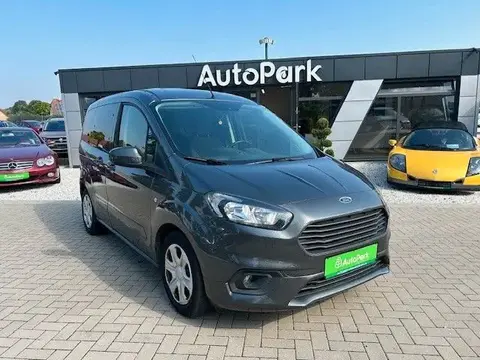 Used FORD TOURNEO Petrol 2019 Ad 