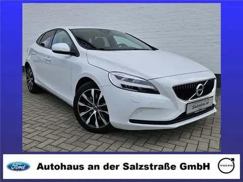 Annonce VOLVO V40 Essence 2019 d'occasion 