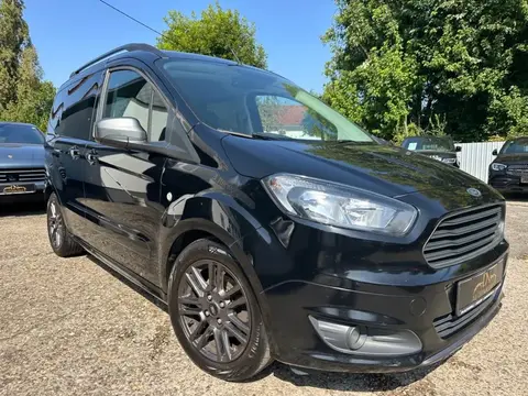 Used FORD TOURNEO Petrol 2018 Ad 