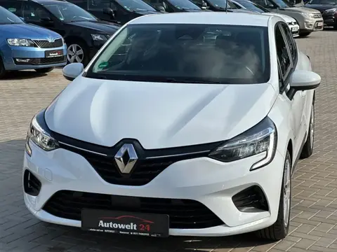 Used RENAULT CLIO Petrol 2021 Ad 