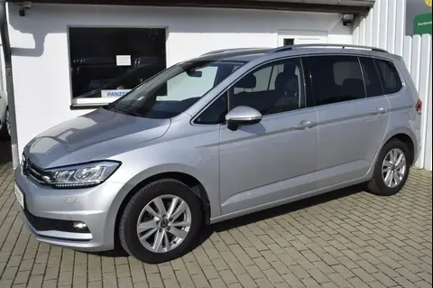 Used VOLKSWAGEN TOURAN Petrol 2022 Ad 