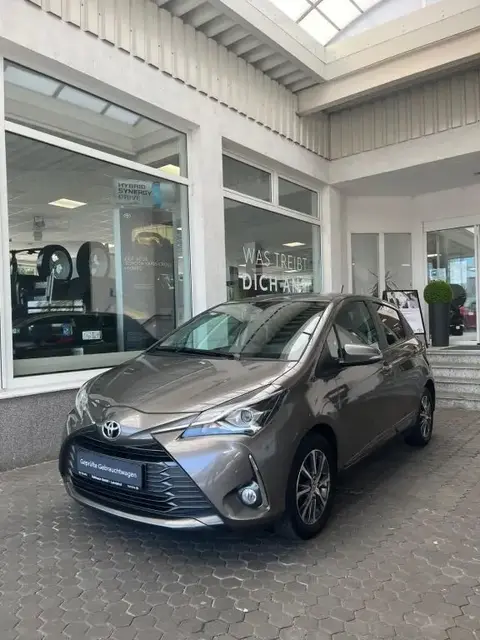 Annonce TOYOTA YARIS Essence 2020 d'occasion Allemagne