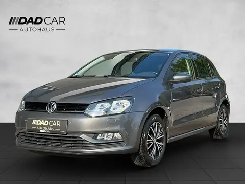 Used VOLKSWAGEN POLO Petrol 2016 Ad 