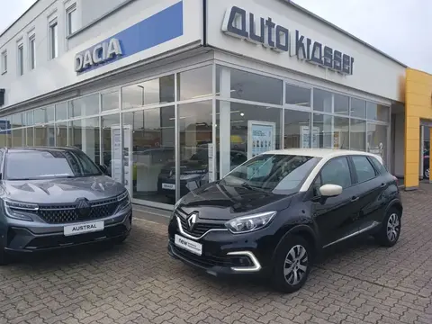 Used RENAULT CAPTUR Petrol 2018 Ad 