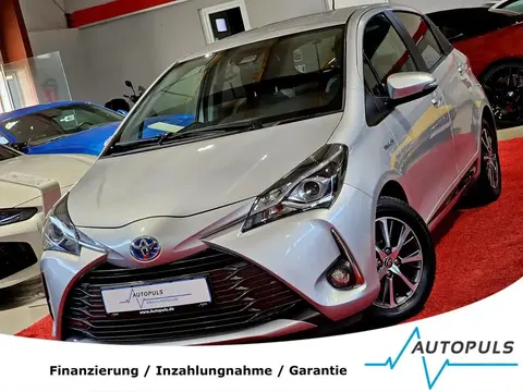 Used TOYOTA YARIS Hybrid 2020 Ad Germany