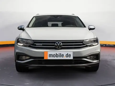 Used VOLKSWAGEN PASSAT Petrol 2020 Ad 