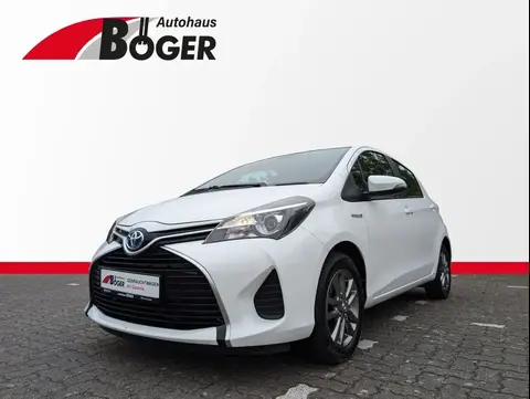 Used TOYOTA YARIS Hybrid 2015 Ad 