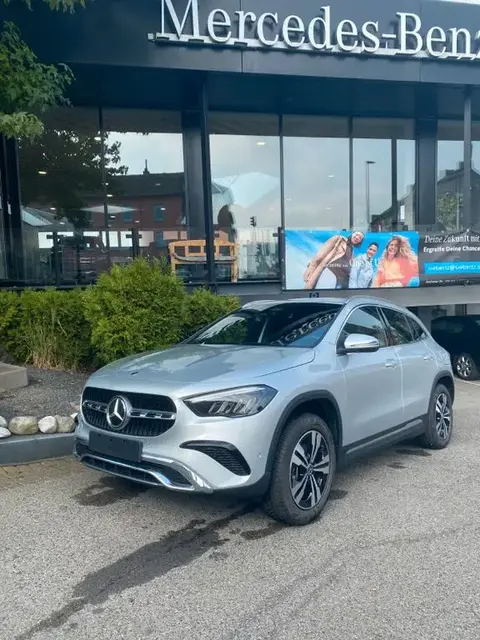 Used MERCEDES-BENZ CLASSE GLA Petrol 2023 Ad 