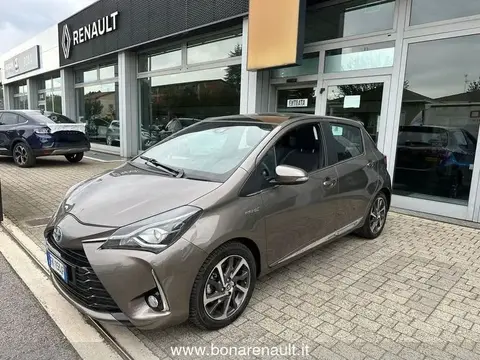 Used TOYOTA YARIS Hybrid 2017 Ad 